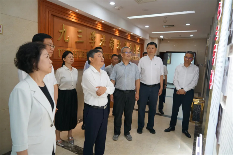 黃潤秋赴九三學社湖北省委機關調研